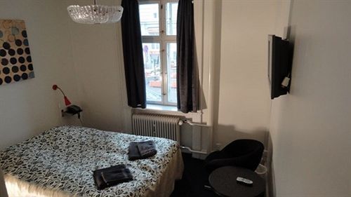 Jorgensen Hostal *